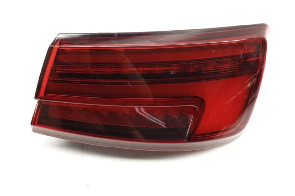 TAIL LAMP RH LED W/DYNAMIC TURN SIGNAL STD ON S3 AND A3 PRESTIGE TRIM HQ - Image 4