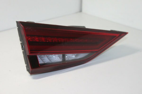 TRUNK LAMP LH LED W/O DYNAMIC TURN SIGNAL STD ON PREMIUM AND PREMIUM PLUS TRIM LEVEL HQ - Image 4