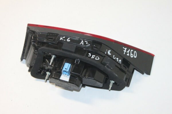 TRUNK LAMP LH LED W/O DYNAMIC TURN SIGNAL STD ON PREMIUM AND PREMIUM PLUS TRIM LEVEL HQ - Image 2